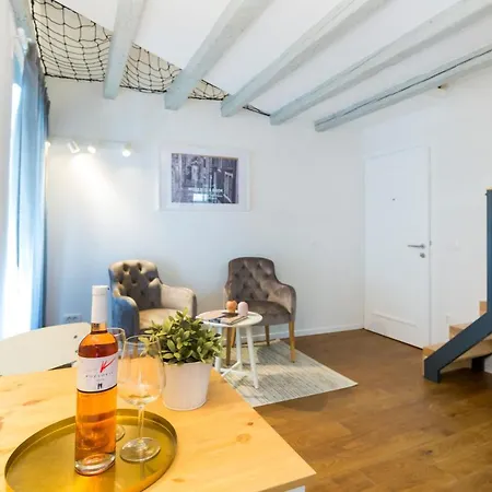 Cozy Montalbano By Irundo *