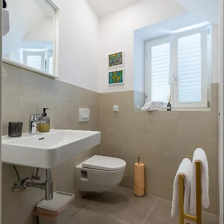 Cozy Montalbano By Irundo *