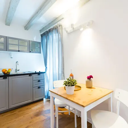 Cozy Montalbano By Irundo アパート *