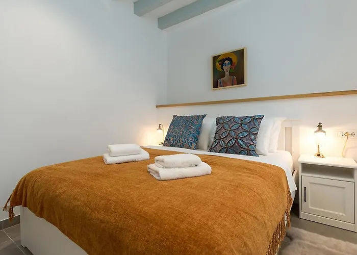 Cozy Montalbano By Irundo Lejlighed