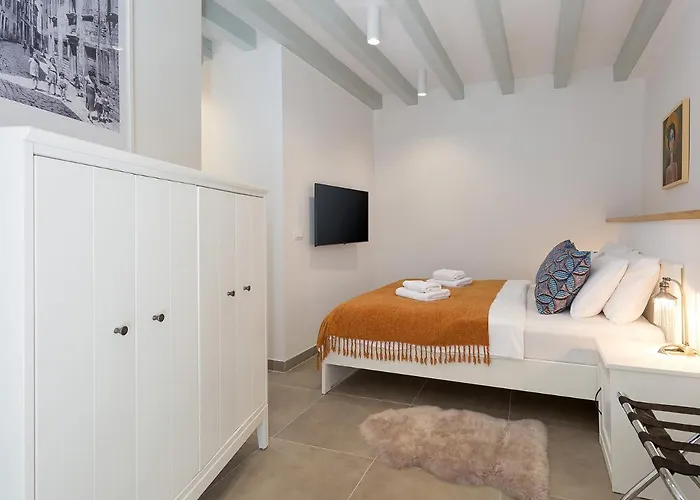 Cozy Montalbano By Irundo Lejlighed