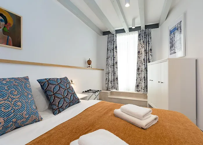 Cozy Montalbano By Irundo * Rovinj