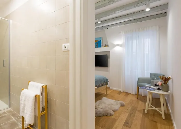 Cozy Montalbano By Irundo *