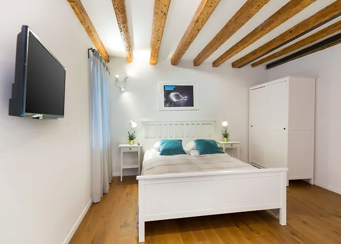 Lejlighed Cozy Montalbano By Irundo