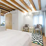 Lejlighed Cozy Montalbano By Irundo *