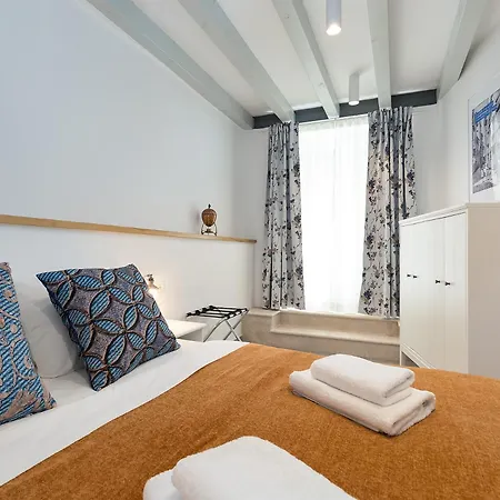 Cozy Montalbano By Irundo * Rovinj