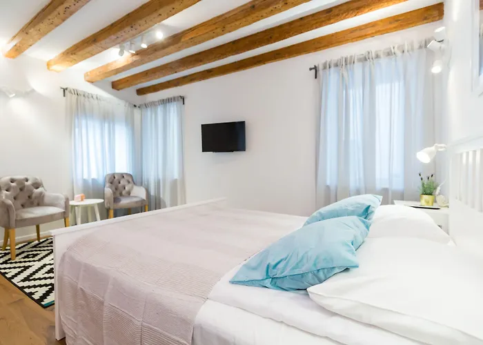 Cozy Montalbano By Irundo Rovinj